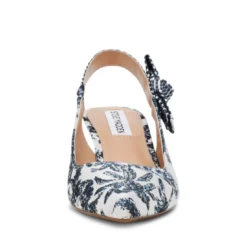 Steve Madden ENSEMBLE BLUE WHITE 11 Steve Madden ENSEMBLE BLUE WHITE -Steve Madden Store STEVEMADDEN SHOES ENSEMBLE BLUEWHITE FRONT SMECOMM