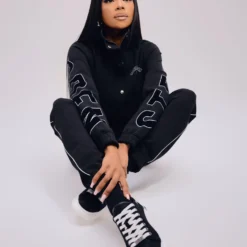 Steve Madden Store -Steve Madden Store Steve Madden Bonang Day 2 LOOK 01 0062 Fri scaled