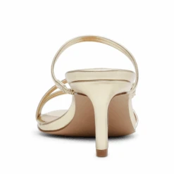 Steve Madden SEE YA GOLD -Steve Madden Store webimage 022D1F7B C46C 4F5A B8307A8F7018B07A d001a0a8 bf05 40f1 b6de de3162ca3d4f